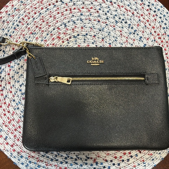 Coach Pouch - Picture 3 of 5